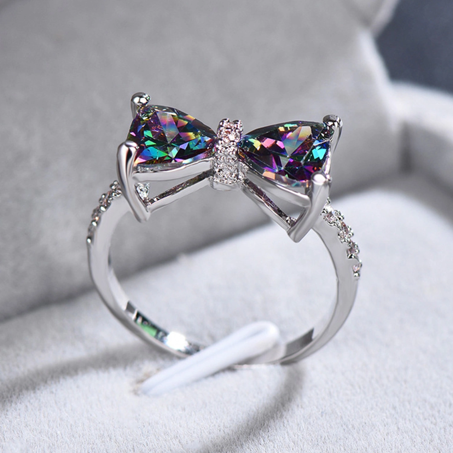 Women Ring Aesthetic Bow-knot Shiny Rhinestone Inlaid Sparkling Decorative Valentines Gift Colored Cubic Zirconia Forefinger Ring Jewelry Fashion Accessory