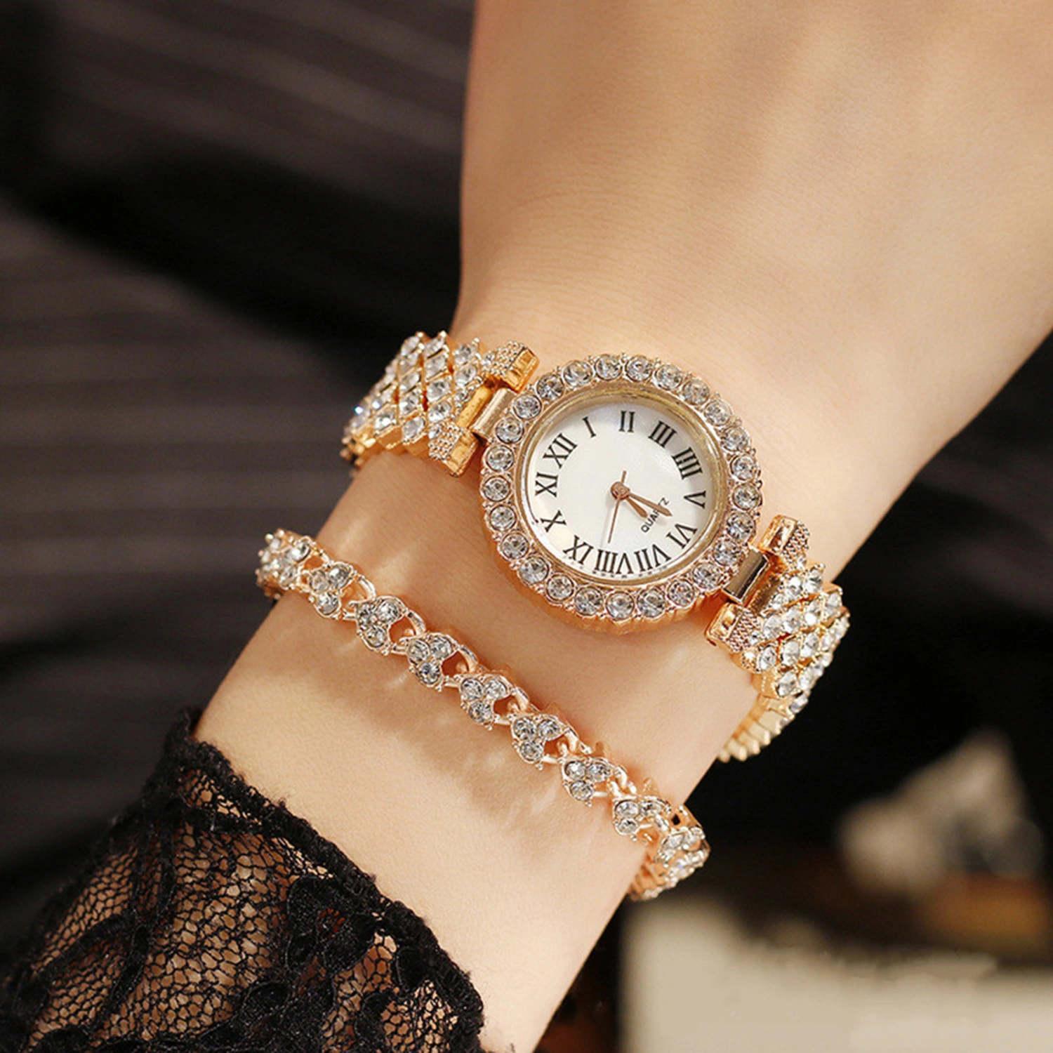 2Pcs/Set Women Watch Bracelet Kit Round Dial Shiny Rhinestones Inlaid Roman Numerals Pointer Display Accurate Decorative Gift Lady Quartz Wristwatch Bangle Jewelry Fashion Accessories