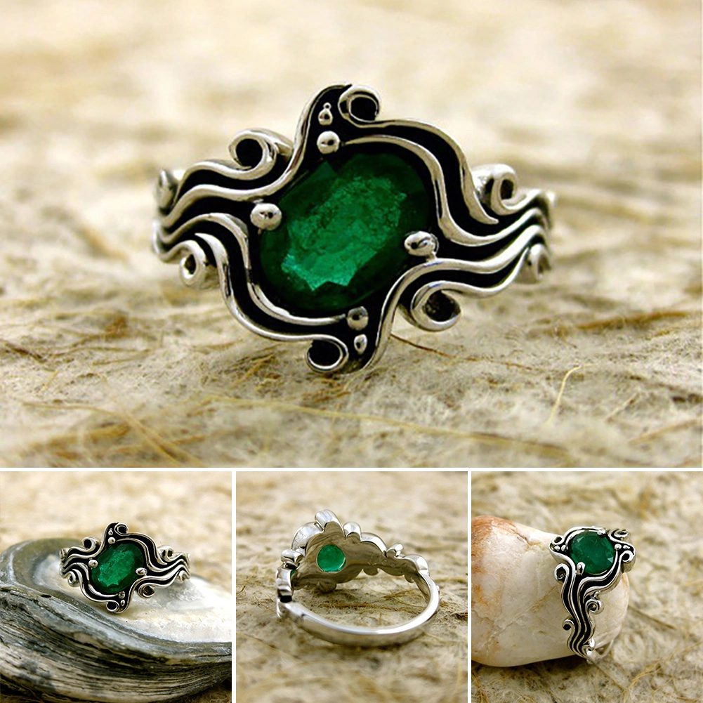 Women Vintage Faux Sapphire/Emerald Jewelry Banquet Engagement Proposal Ring