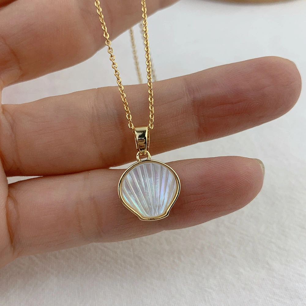 New Shell Pinctada Margarilifera Necklace Female Clavicle Chain Korean Ins Cold Wind Simple White Fritillary Pendant Ornaments