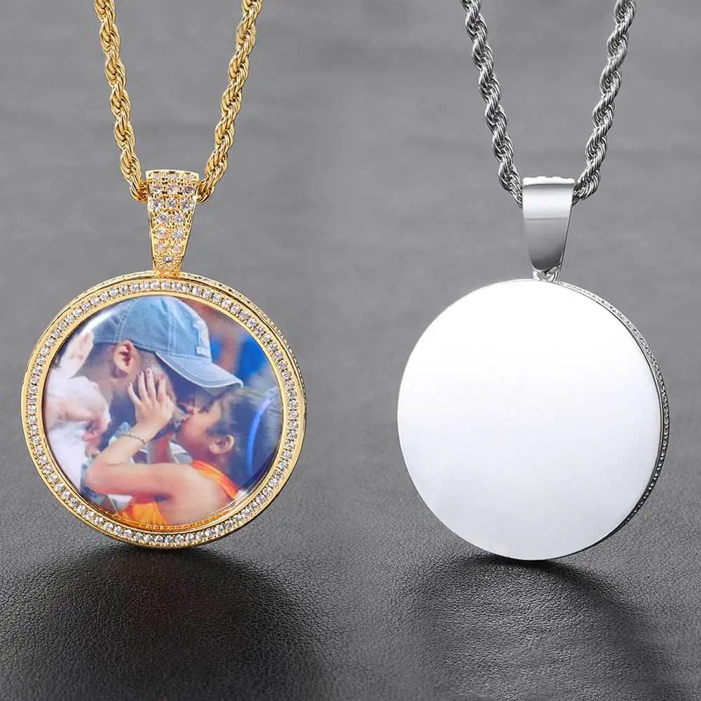 Side Diamond Round Photo Pendant Frame Necklace