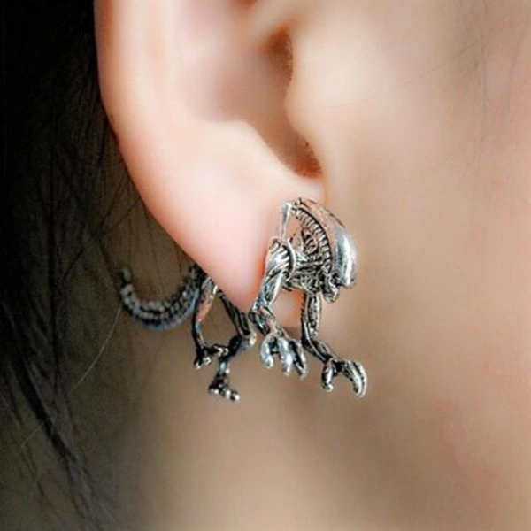 1 Pair Fashion Accessories Scary Dinosaur Monster Pterosaur Stud Earring Halloween Alien Fashion Cool Gifts for Women & Men