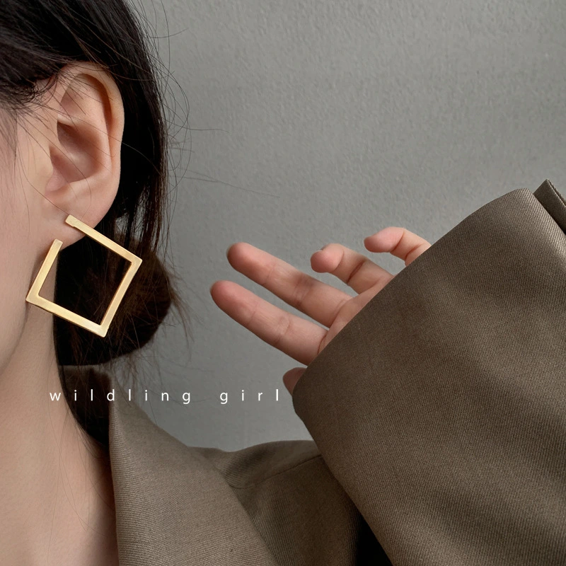 New Fashion Retro Exaggerated Minimalist Square Stud Earring for Women Jewelry Accessories