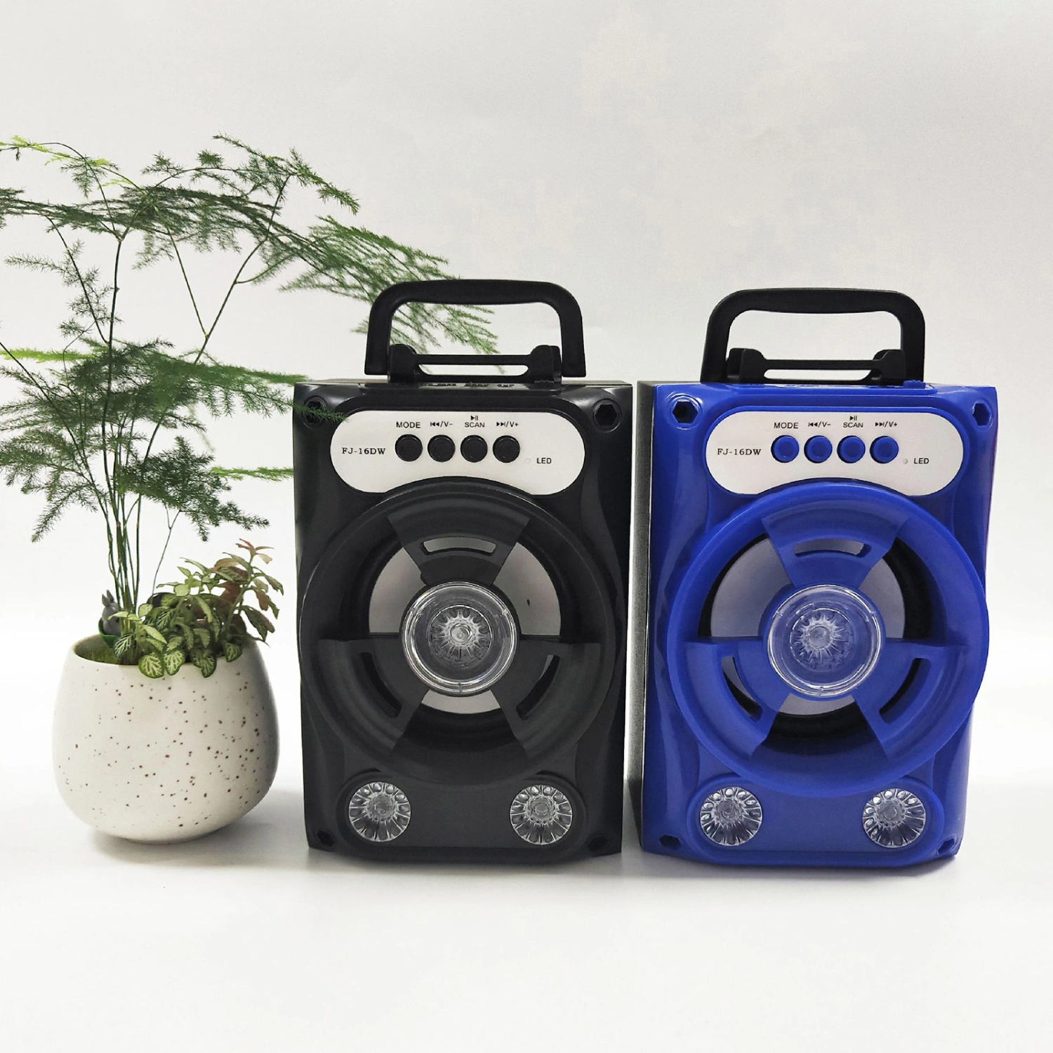 Bluetooth-compatible Speaker Handheld Loud Volume Support TF/AUX USB Portable Outdoor Wireless Subwoofer with Microphone for Square Dance