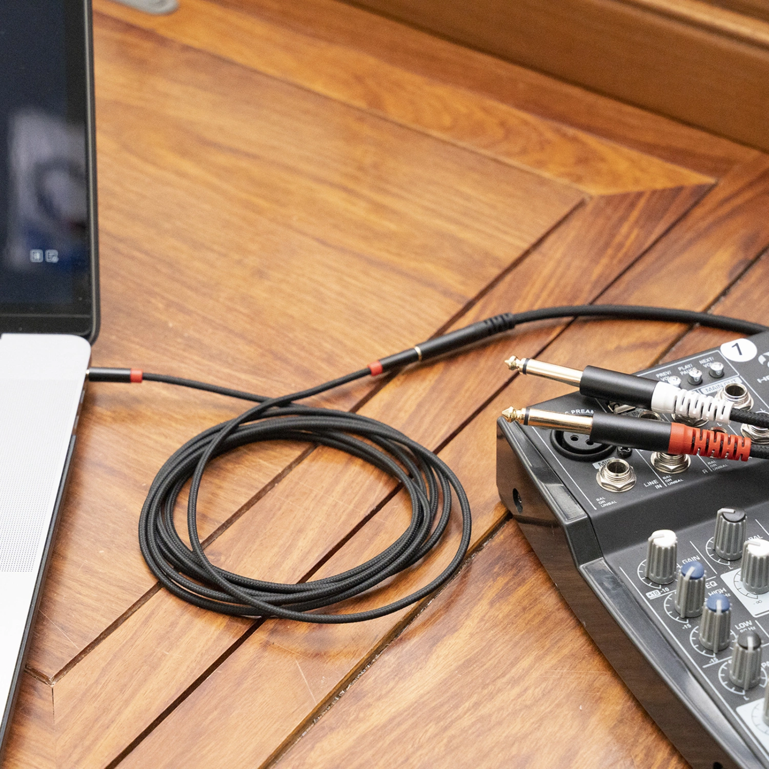 Audio Adapter Cable Plug And Play Stereo 3.5mm to 6.35mm TS 1/4 Monophonic Audio Line Home Supply