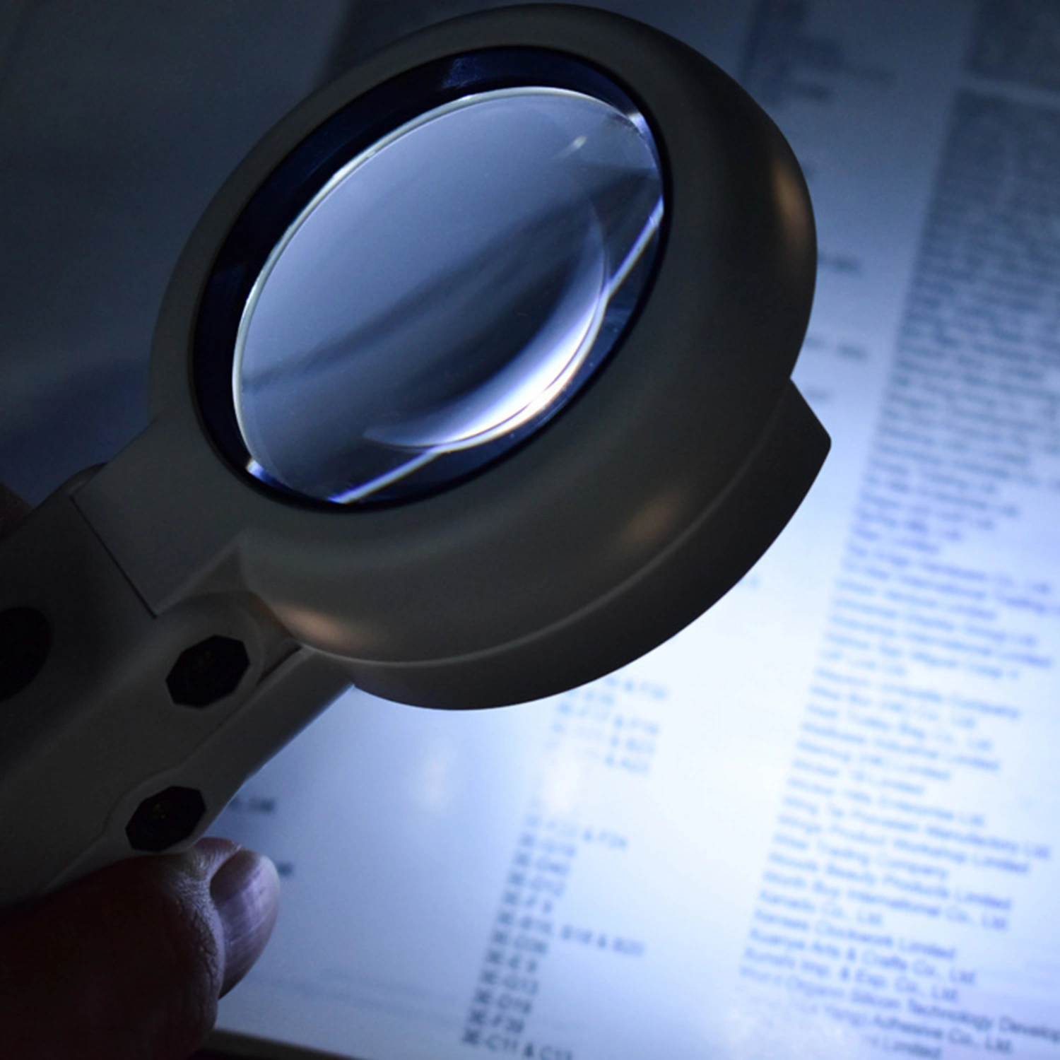 Magnifier 6 LED USB Rechargeable 7X Foldable Magnifying Lens Desktop Lamp for Reading