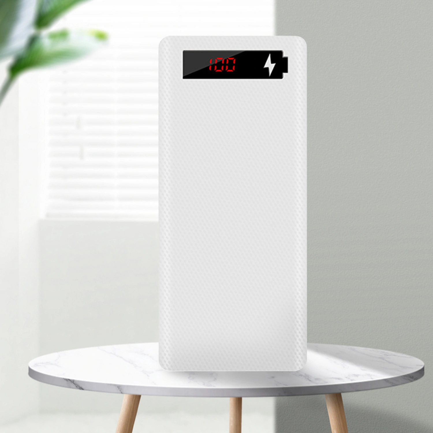 L8 Power Bank Case with Digital Display Screen LED Light Weld-free 18650 Battery Charger Box for Outdoors