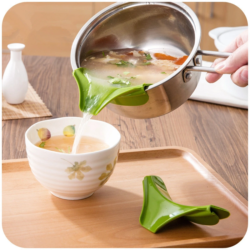 1Pc Kitchen Silicone Anti-spill Drain Pans Round Rim Deflector Liquid Funnel Soup Diversion Mouth Cooking Tools