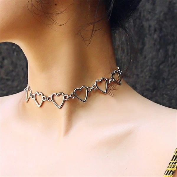 Simple Metal Heart Shape Choker Necklace for Women Fashion Elegant Geometric Collar Punk Jewelry Gift