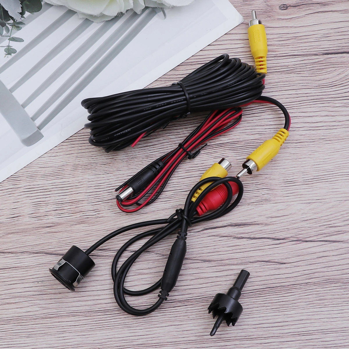 Car Rear View Camera 8 LED Night Vision Reversing Auto Parking Monitor CCD Waterproof 170 Degree Video (Black)