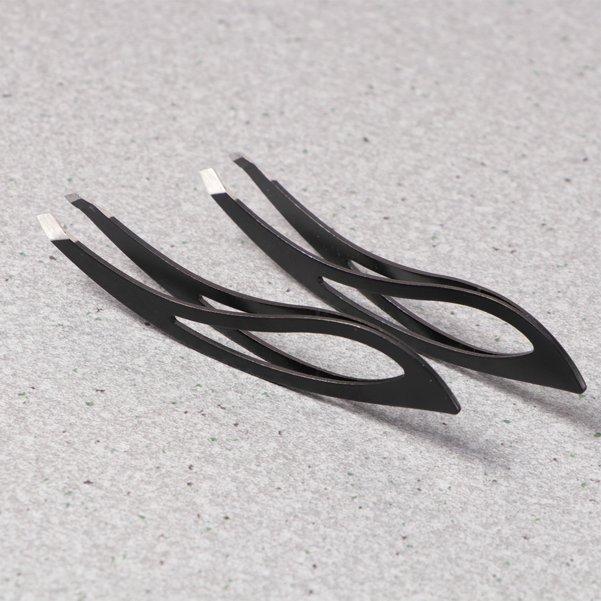 2pcs Stainless Steel Eyebrow Clip Eyebrow Tweezers Eyebrow Tool Slant Tip for Men and Women (Black)