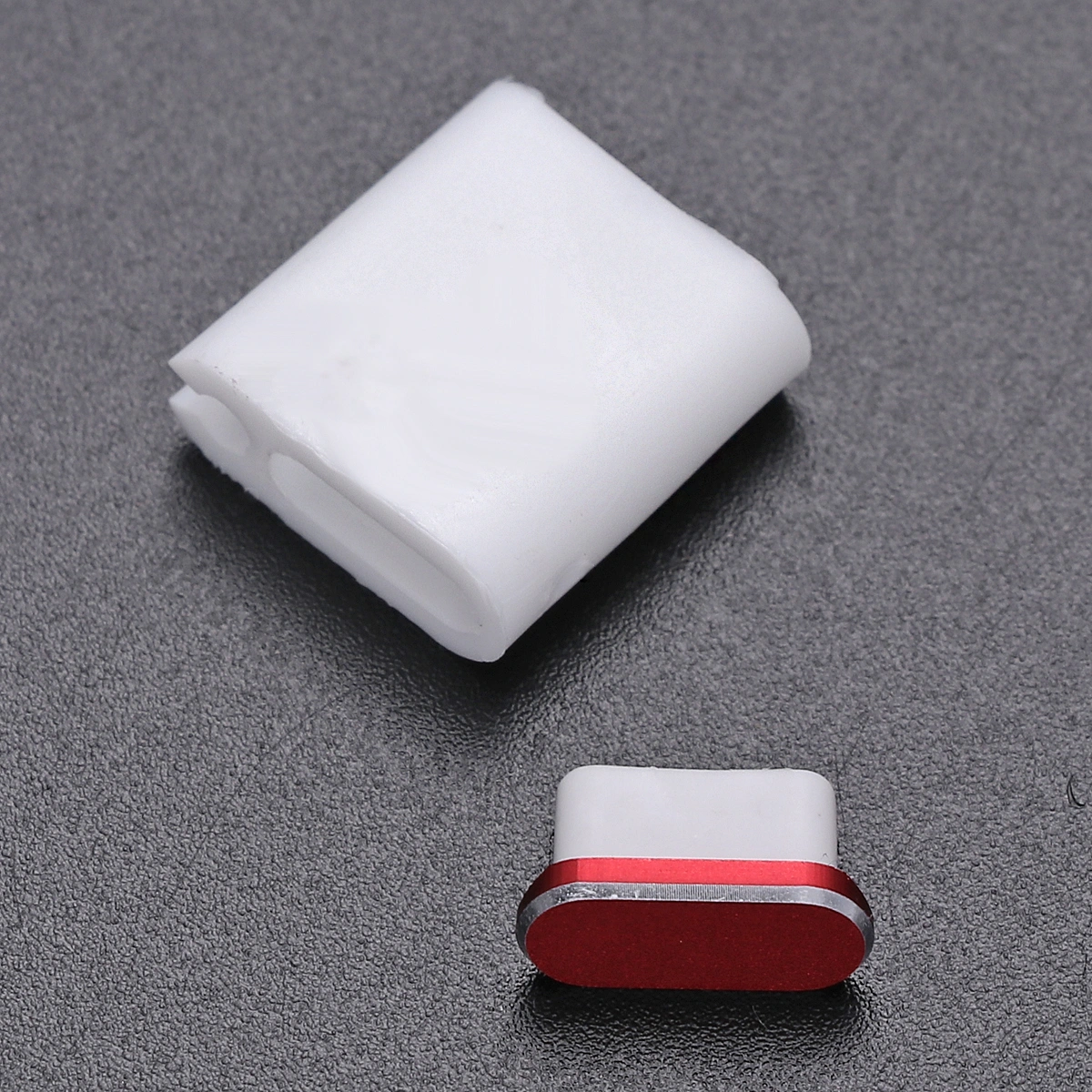 Type-C Dust Plug USB Charging Port Protector Aluminum Alloy Cover for Smart Phone Accessories (Red)