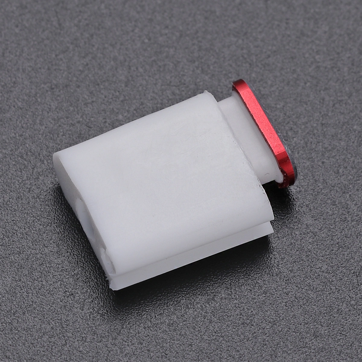 Type-C Dust Plug USB Charging Port Protector Aluminum Alloy Cover for Smart Phone Accessories (Red)
