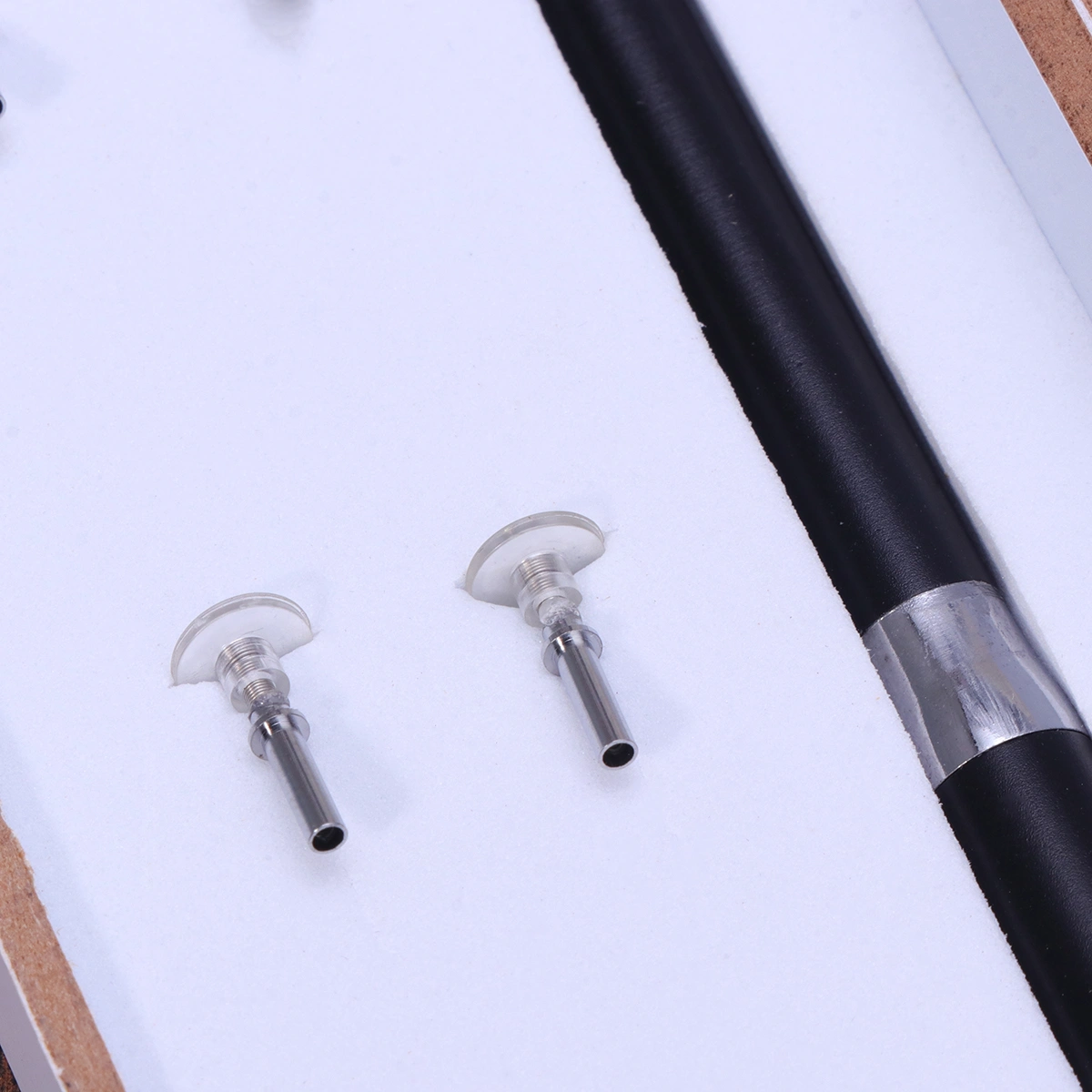 Capacitive Stylus Set Handwriting Stylus Pen Metal Touch Screen Pen for Smartphone Tablet (1 Pen+6 Replacement Tips+Packaging, Black)
