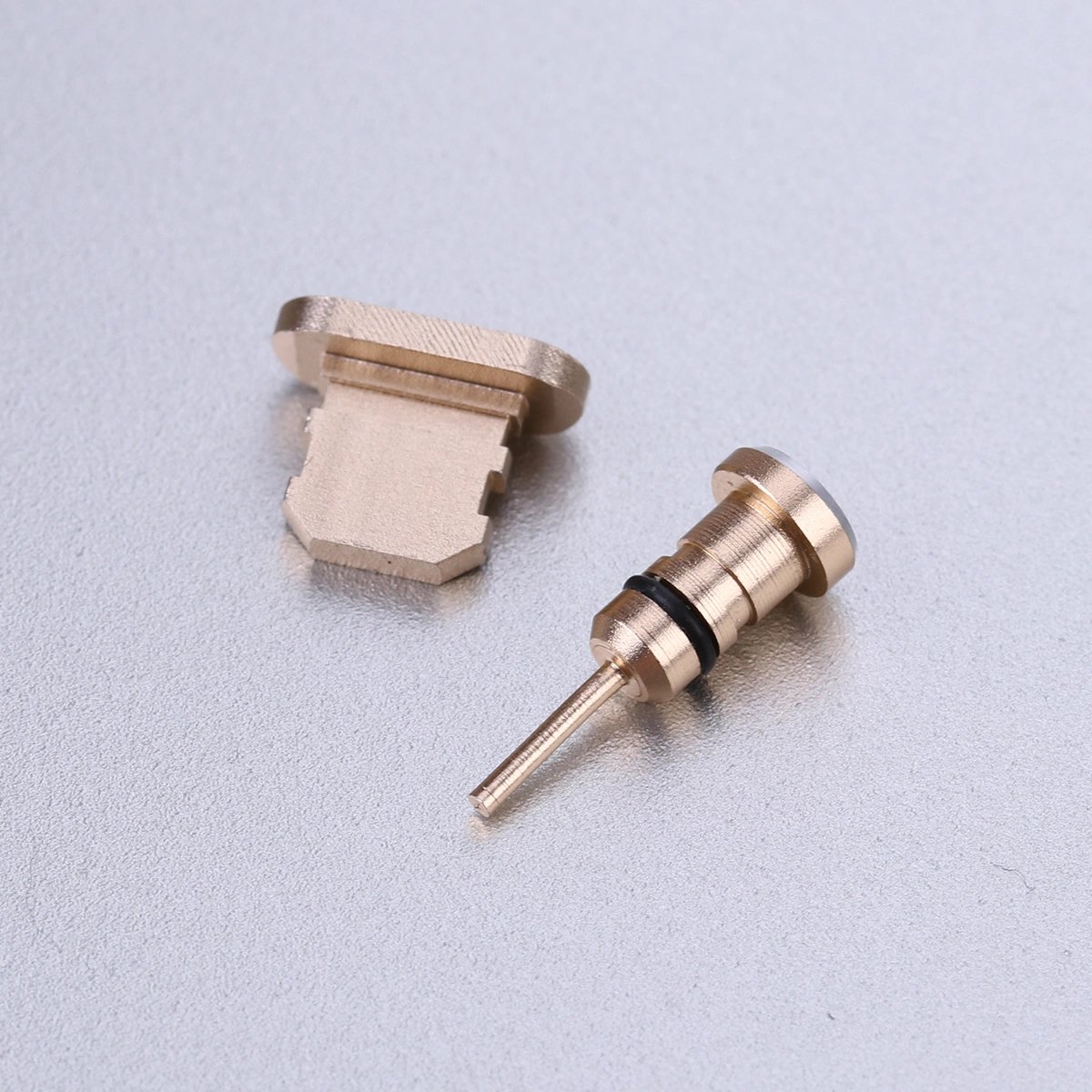 2PCS/ Set 3.5mm Earphone Jack Anti Dust Plug And Charging Port Plug for iPhone X/ 8 Plus/ 7 Plus/ 7/ SE/ 6 Plus/6S / 6/ 5S/ 5C/ 5/ (Golden)