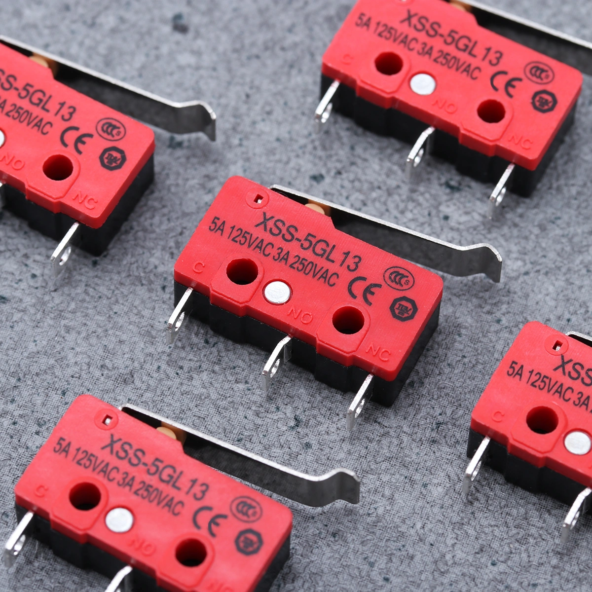 UEETEK 5PCS Simulated Roller Lever SPDT AC Miniature Micro Switch