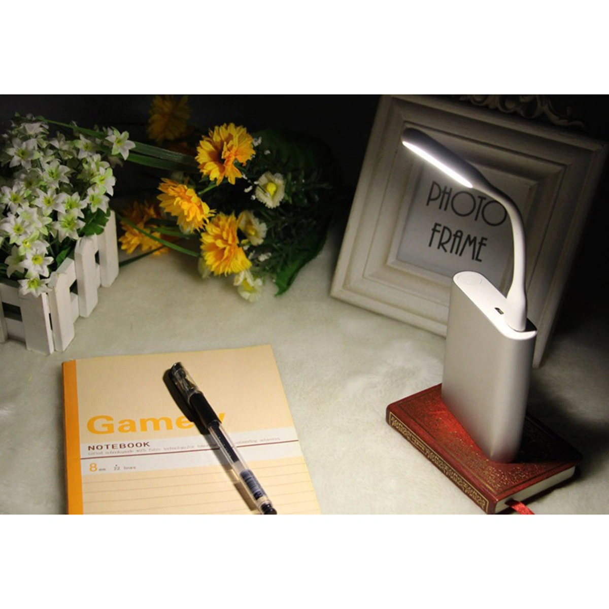 2pcs Portable 5V 1.2W USB LED Lamp Light Reading Lamp Powered by Power Bank or Computer (Random Color)