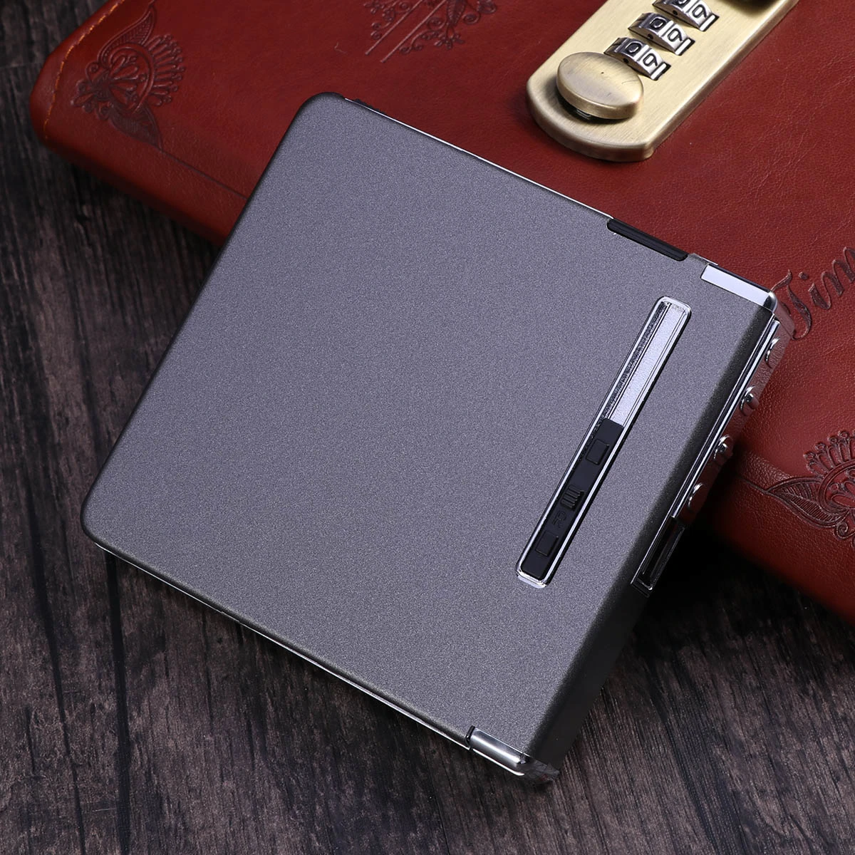 Electric USB Rechargeable Cigarette Lighter Cigarette Case Electronic Cigar Lighter (Grey)