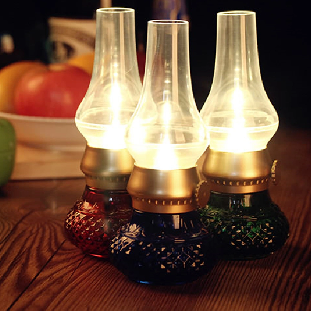 Creative Retro Simulation Kerosene Lamp 0.3W LED Charging Lamp Blowing Control Night Light Bedroom Bedside Desktop Lamp (Yellow Light Color, Green)