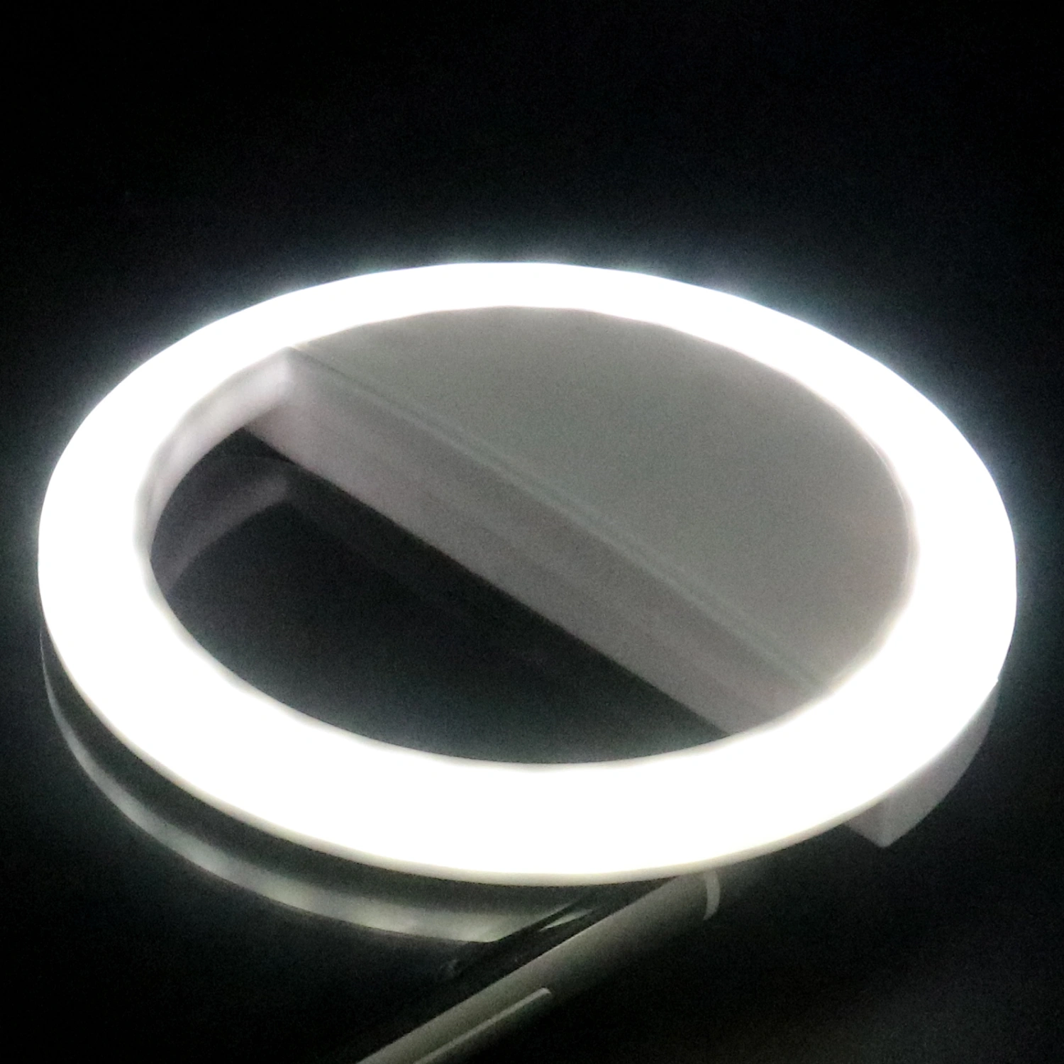 1pc LED Portable Photography Fill Lights Cellphone Selfie Ring Light Supplementary Lighting Flash Light (Cosmetic Mirror, Charging Style, With USB Cable, White)
