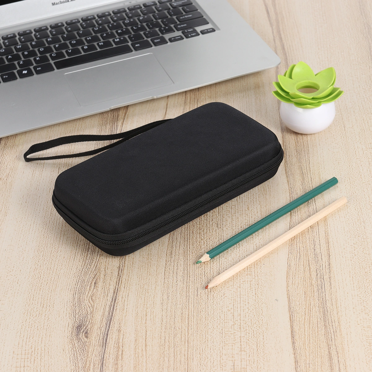 WINOMO Graphing Calculator Hard Carrying Travel Storage Case Bag Protective Pouch Box for TI-83 Plus / TI-84 Plus CE / TI-84 Plus / TI-89 Titanium / HP50G