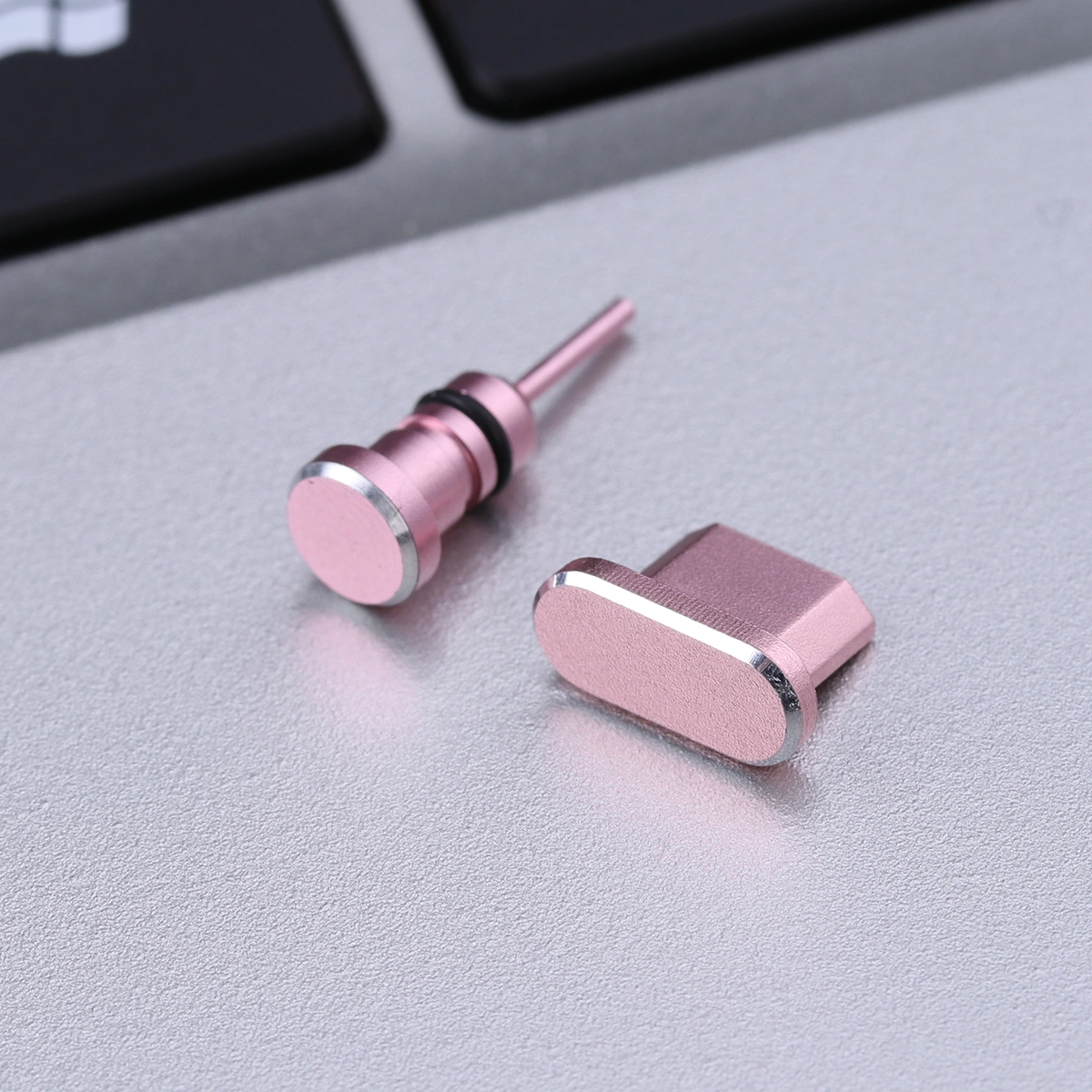 2pcs/ Set 3.5mm Earphone Jack Anti Dust Plug And Micro USB Port Plug for Android Phones Galaxy S7/ S7 Edge/ Motorola Moto G5 Plus/ Galaxy J7 2016/ Xperia S/ Huawei Honor 6X/ HTC/ LG (Rose Gold)