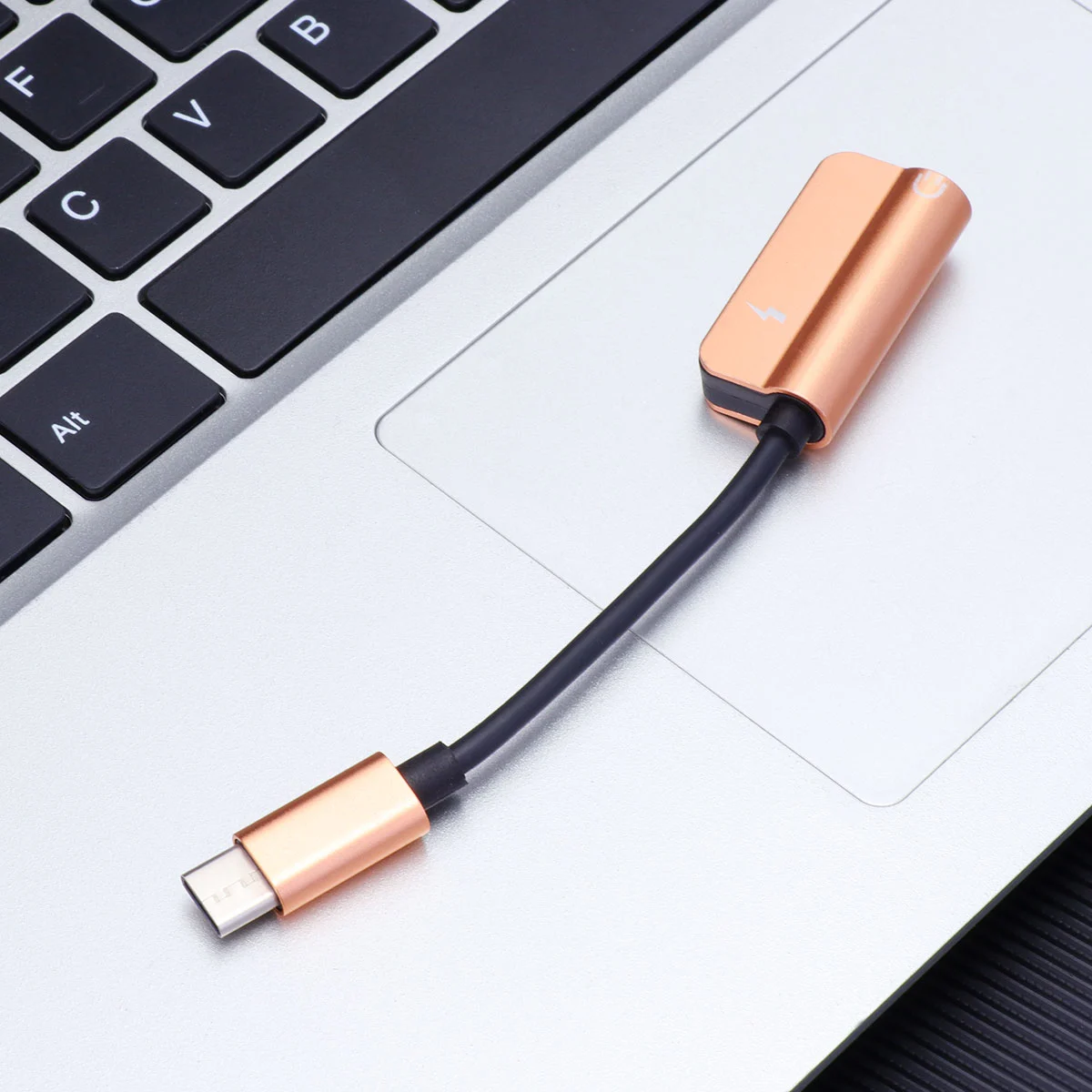 2-in-1  USB Type C to 3.5mm Earphone Adapter Charger USB-C Audio Cable 3.5 Jack Headphone Adapter for Phone (Golden)