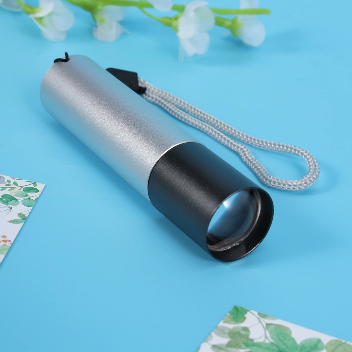 LED USB Mini Telescopic Zoom Outdoor Glare Lighting Rechargeable Flashlight(Silver+White)