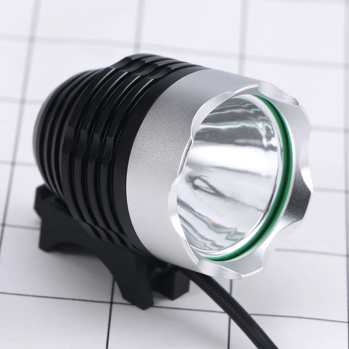 USB Bike Head Light Headlamp XML T6 LED Waterproof Front Light Night Cycling Safety Flashing Light for MTB Road Bike Accessories (White Shell/ White Light)