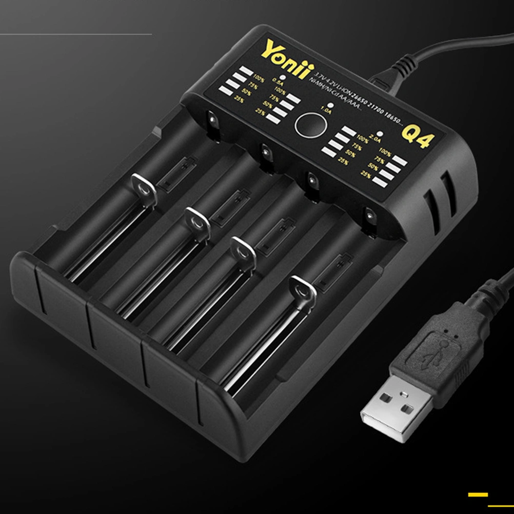 4 Slots Battery Charger USB Interface 18650 Multi-function Li-ion Ni-MH Battery Charger for AA/AAA/18650/2665 Battery Charger Intelligent Independent Charging Device (Black)