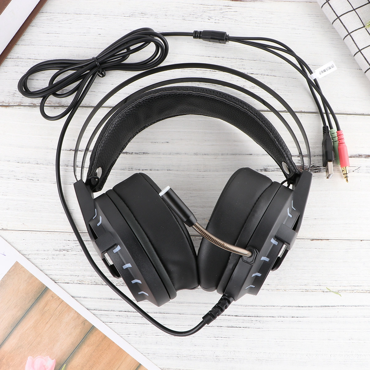 Game Headphones Portable Wired Headphones Practical USB Gaming Headset with Microphone (3.5mm/ Double Hole, Three Plug)