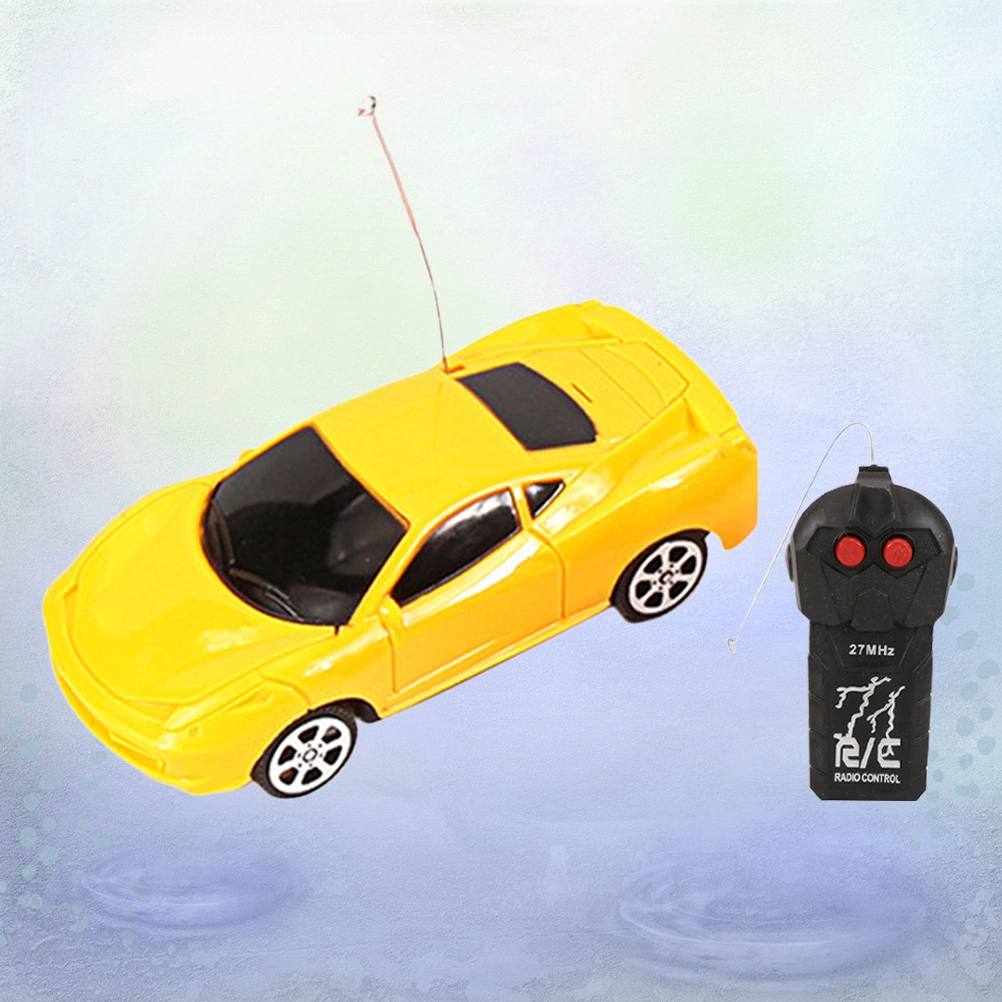 2Pcs 1:26 Simulation Electric Vehicle Toy Car Model Cartoon RC Race Car (Car + Remote Random Color and Type)