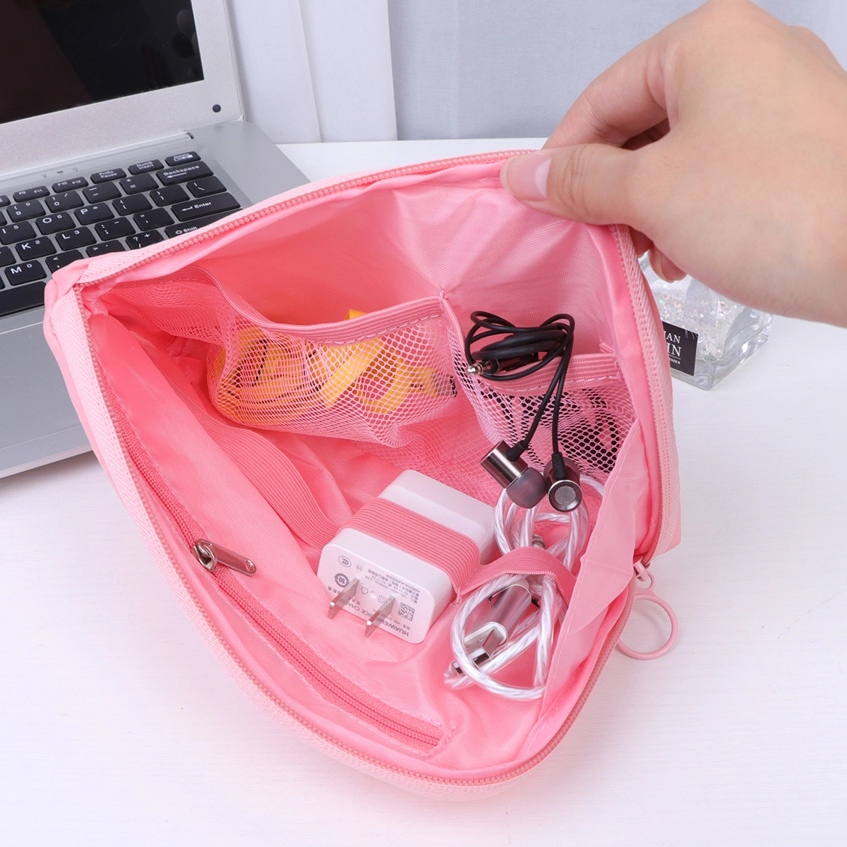 Useful USB Cable Storage Bag Portable Storage Pouch Travel Carrying Pouch Large Capacity Bag for Earphone Charger (Pink)