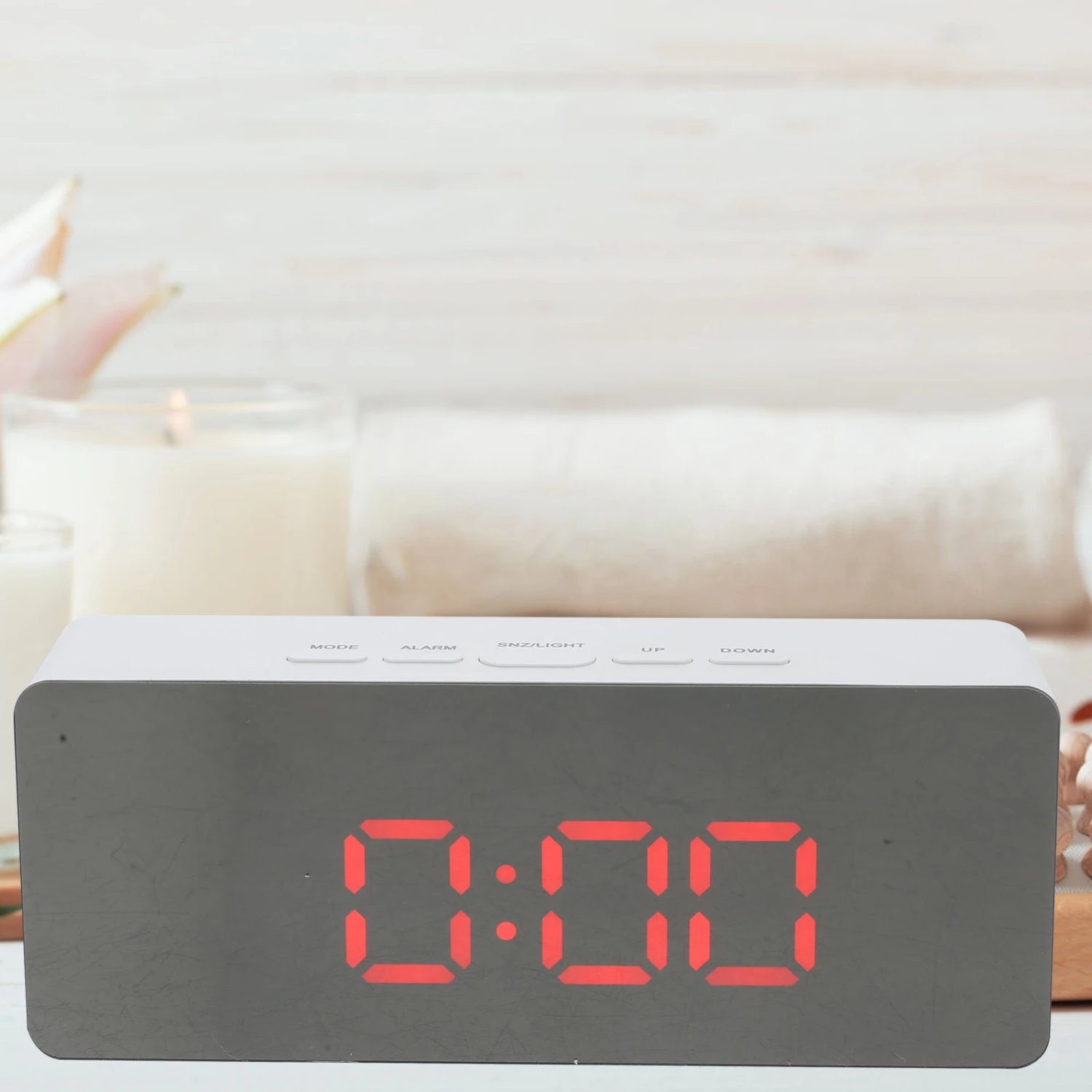 Desktop Electric Alarm Clock Large Display Digital Clock Bedroom Alarm Clock