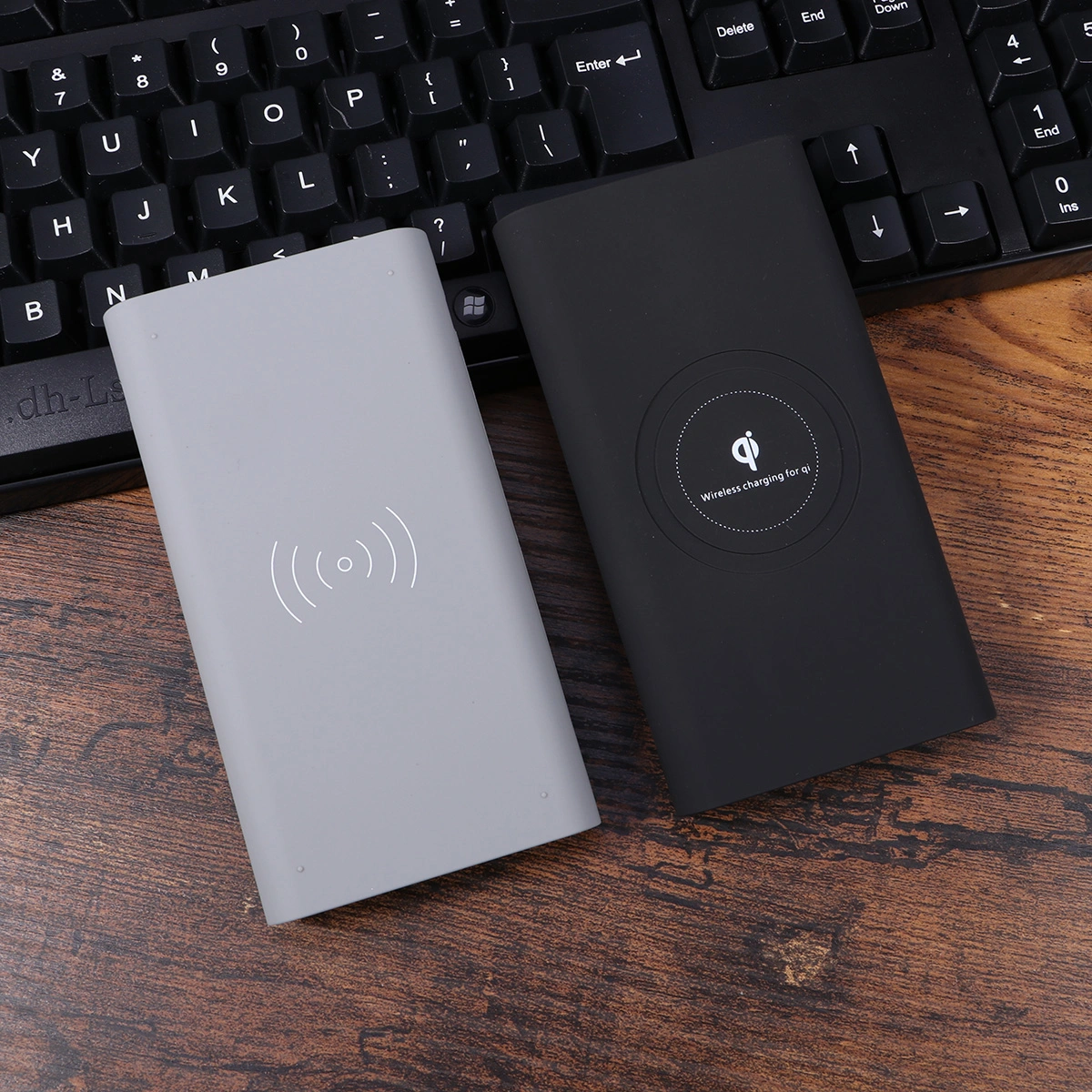 Portable Power Qi Wireless Charging High Capacity 10000 mAh Power Bank and Wireless Charger for iPhone X S8 S7 and Qi-enabled Decices (Black)