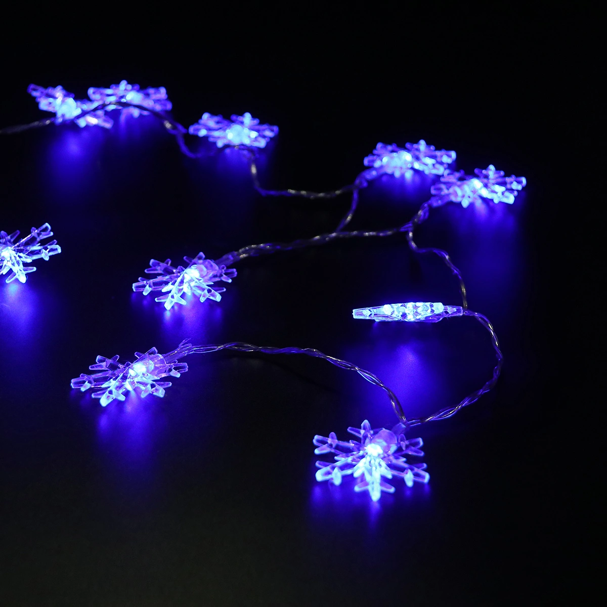 5m 40 LED Snowflake String Lights Battery Operated Outdoor Waterproof Fairy Light String for Christmas Home Wedding Party Bedroom Birthday Decoration (Blue Light)
