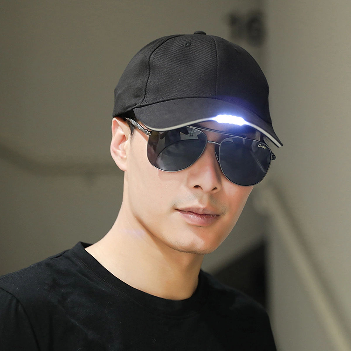 Portable LED Baseball Durable Light Sticks Hat Luminous for Camping Outdoor Fishing (Battery Pattern, Black)