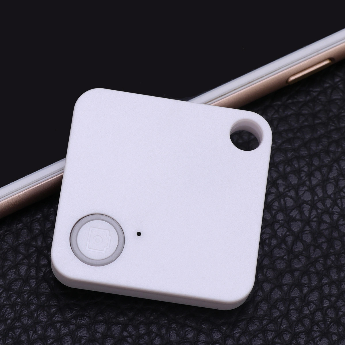 1Pc Smart Mini Anti-Lost Tracer Square Shape Keys Wallet Bag Kids Trackers Finder Equipment (White)