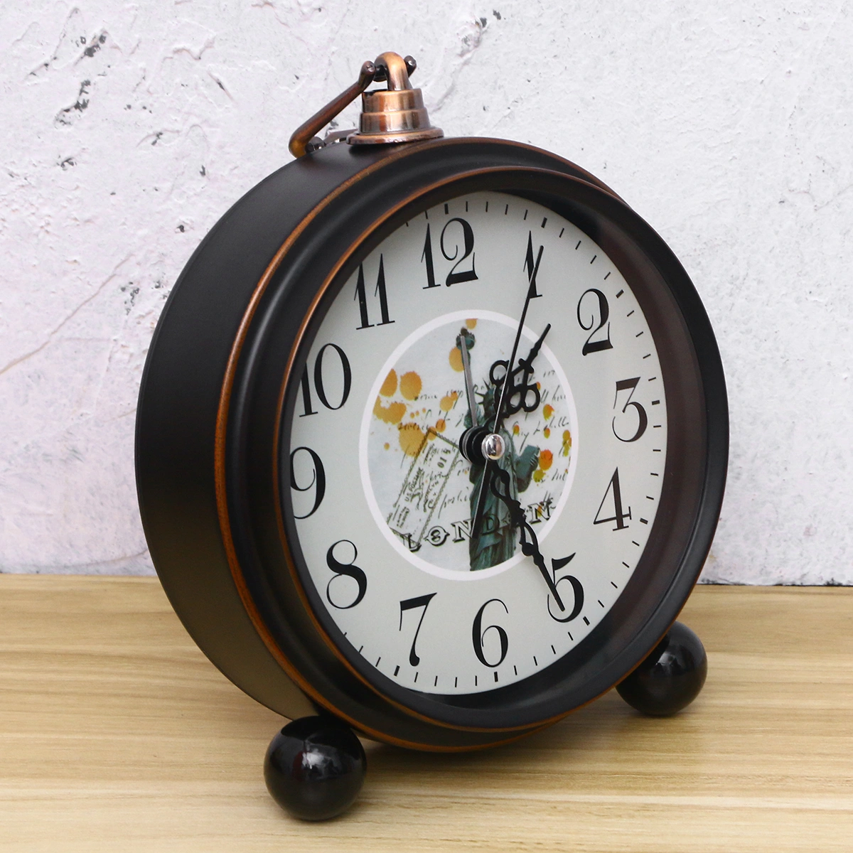 Vintage Style Alarm Clock Silent Antique Retro Table Clock  Decorative Quiet Non-Ticking Clock Classic Retro Clock Desk Alarm Clock (without Battery)