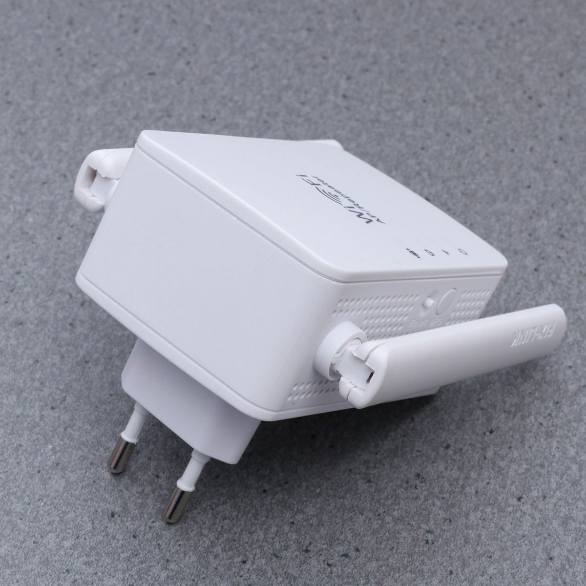 WR13 300 Mbps Wireless-N Router Wifi Repeater Long Signal Range Extender Booster Antenna Amplifier with EU Plug