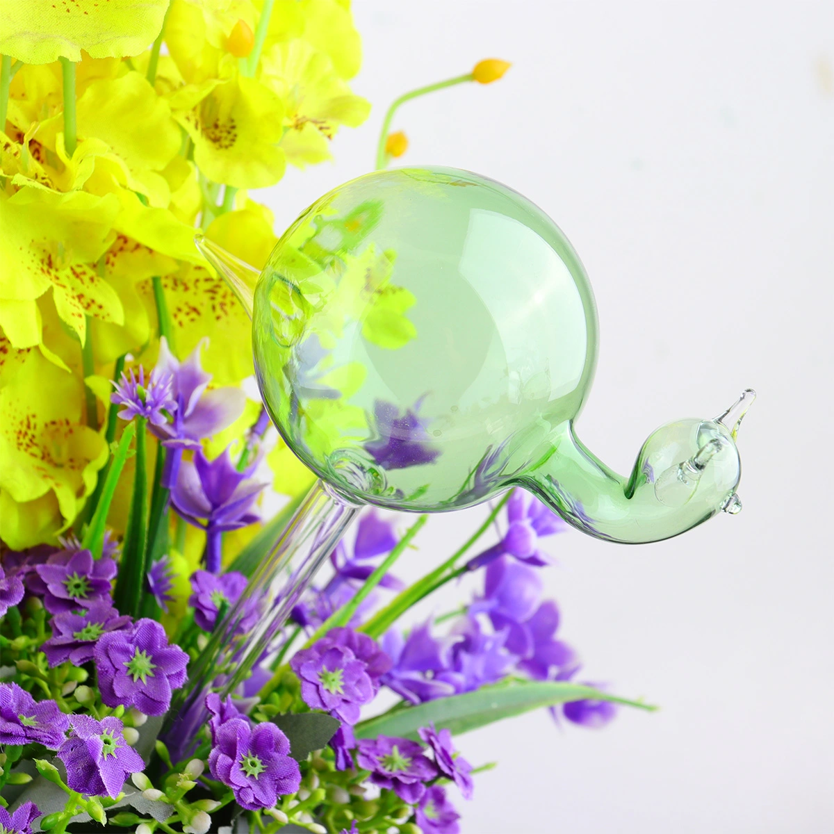 Snail Shape Self Watering Devices Mini Glass Automatic Plant Waterer System Irrigation for Patio Lawn Garden (Green, 8cm in Diameter + 15 in Length + 29 in Height)
