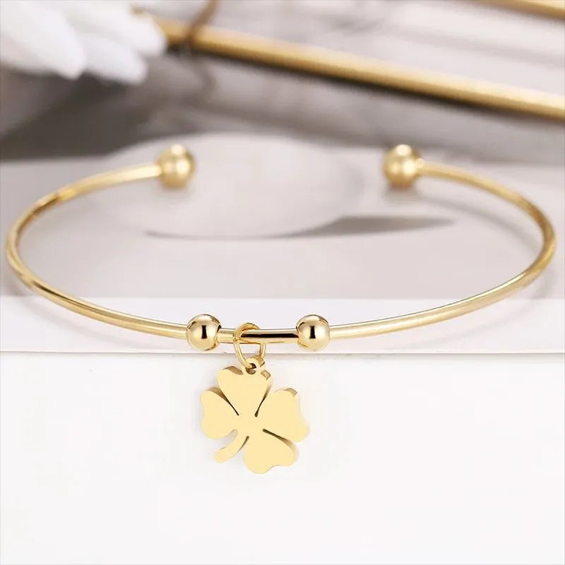 Fashion Creative Four-leaf Clover Pendant Bracelet