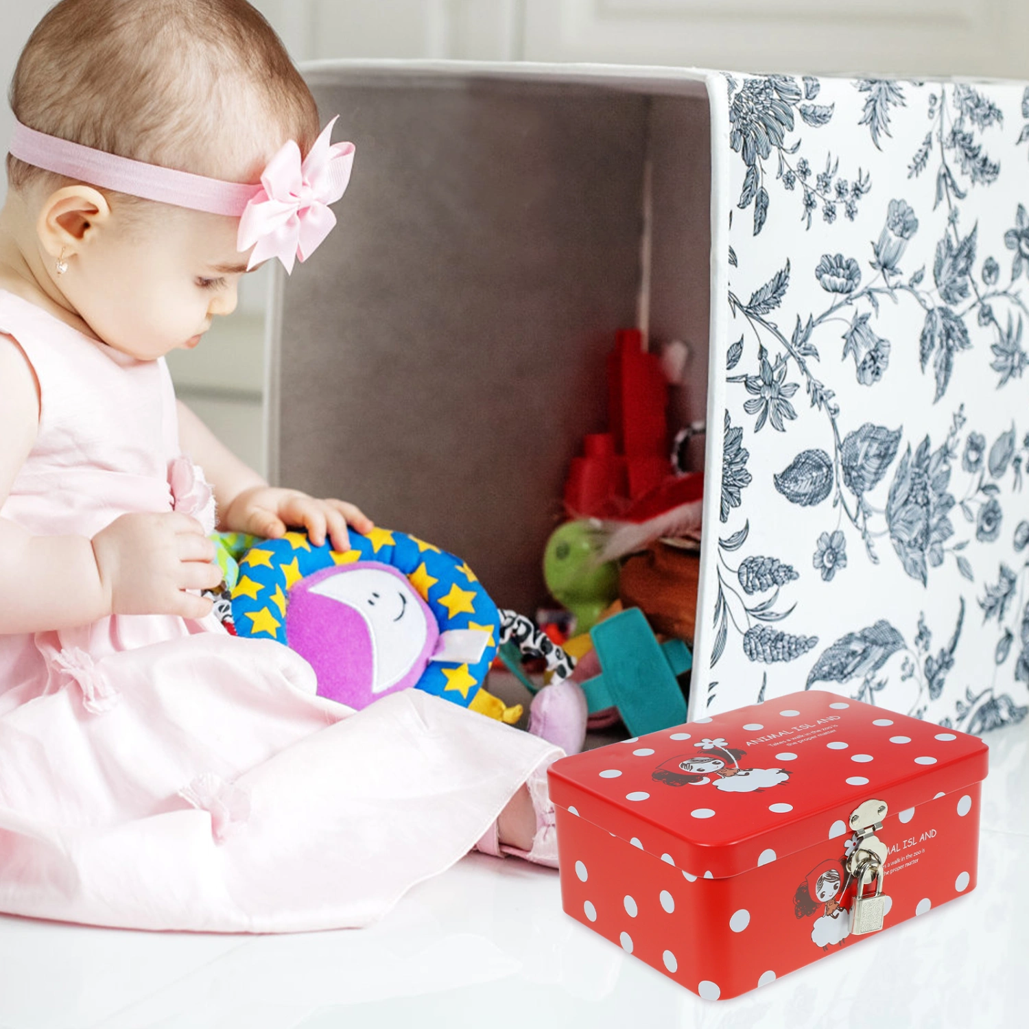 1 Set Cartoon Box for Gifts Use Sturdy Tinplate Storage Case Square Metal Sundries Management Box