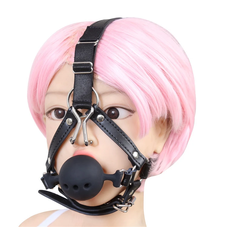 Three-hole Black Horse Harness-shaped Nose Hook