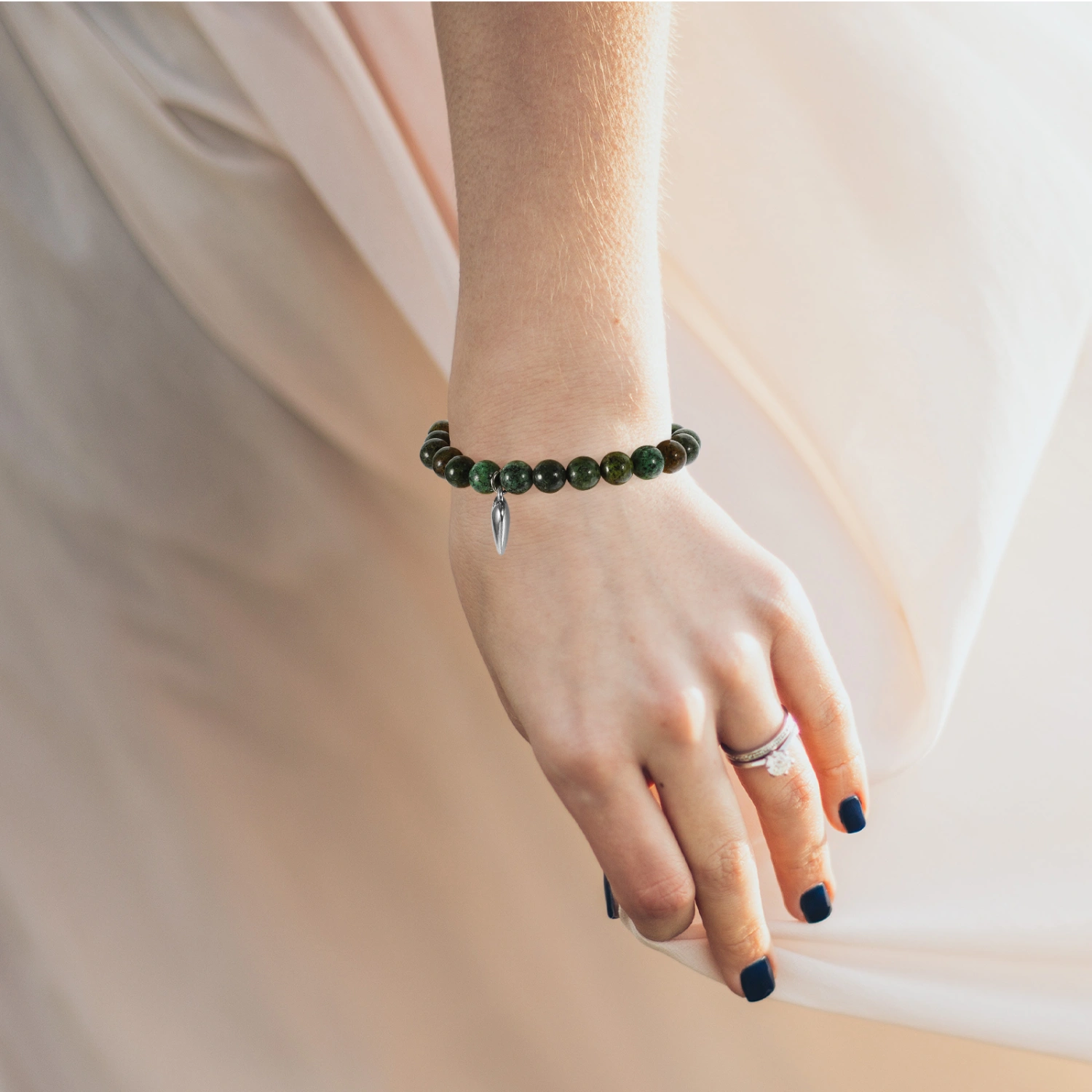 2Pcs Portable Women Bracelets Delicate Stone Bracelets Decorative Wrist Bracelets