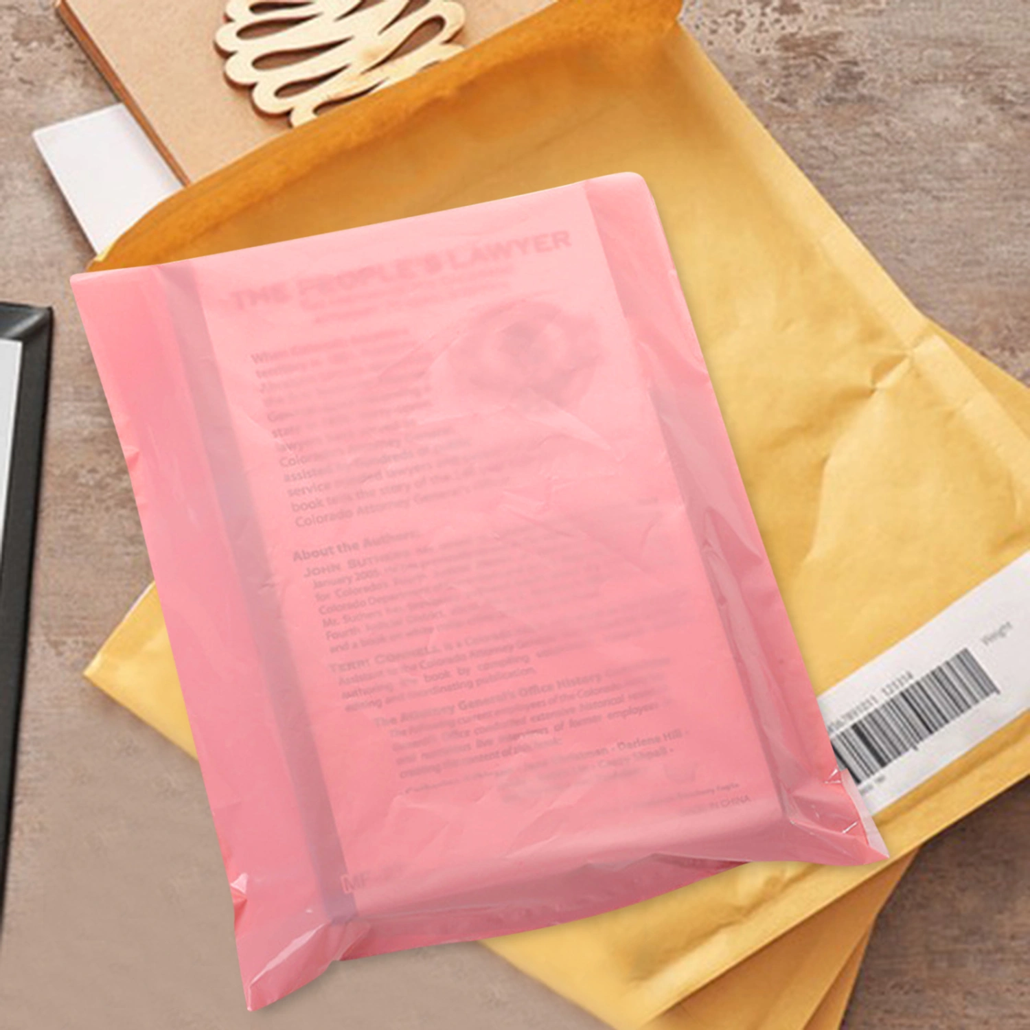 100Pcs Large Shipping Bags Adhesive Mailing Bags Multipurpose Shipping Bags for Clothing
