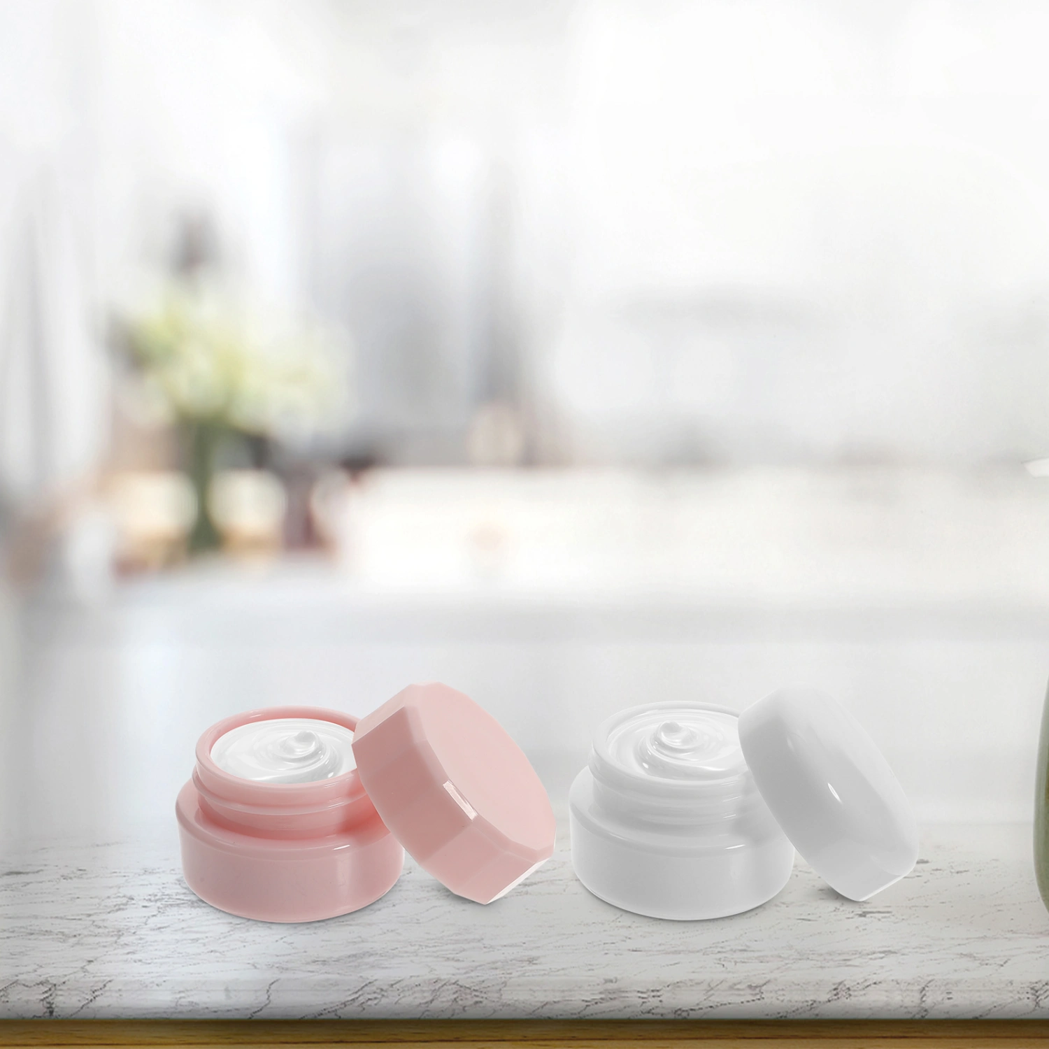 12 pcs Small Refillable Cosmetic Jar Plastic Makeup Container Empty Cream Box with Lids