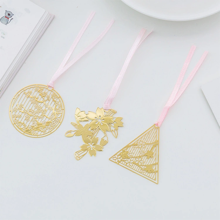 6Pcs Delicate Hollow Bookmarks Brass Hollow Page Markers Hollow Book Reading Marks