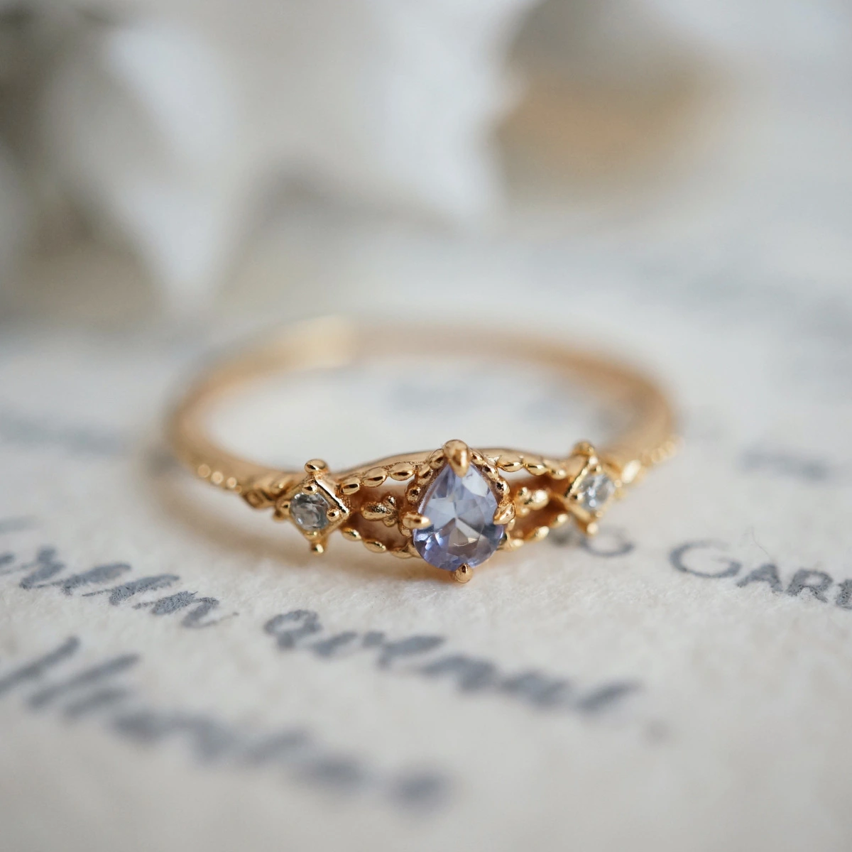 Fashion Natural Tanzanite Vintage Hollow Ring R