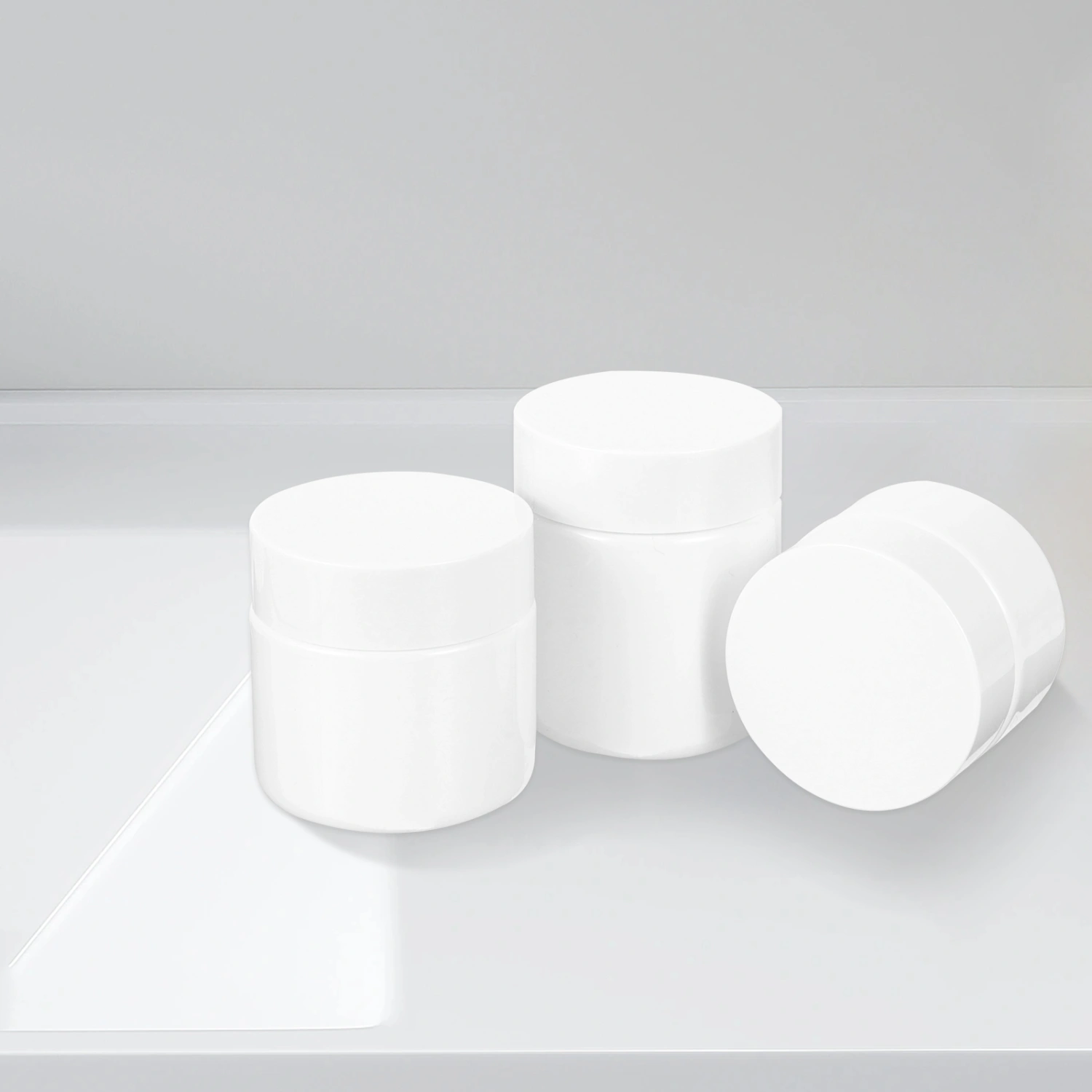 3Pcs Empty Cream Containers Cosmetic Containers Refillable Makeup Containers Plastic Jars with Lids